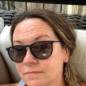 Meet your Posher, Deborah